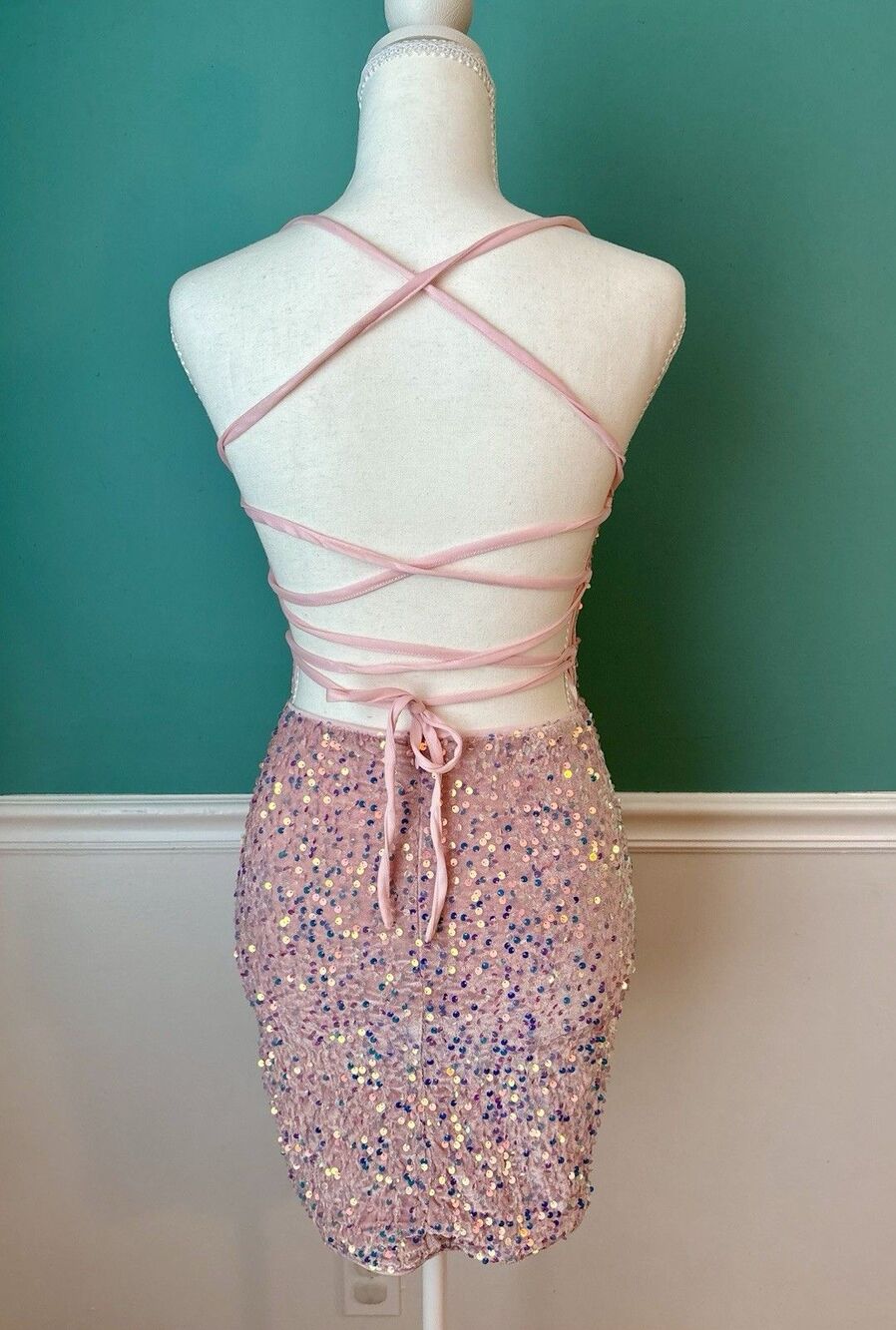 XS Barbiecore Pink Iridescent Sequin Bodycon Mini Dress Lace Up - Picture 4 of 12